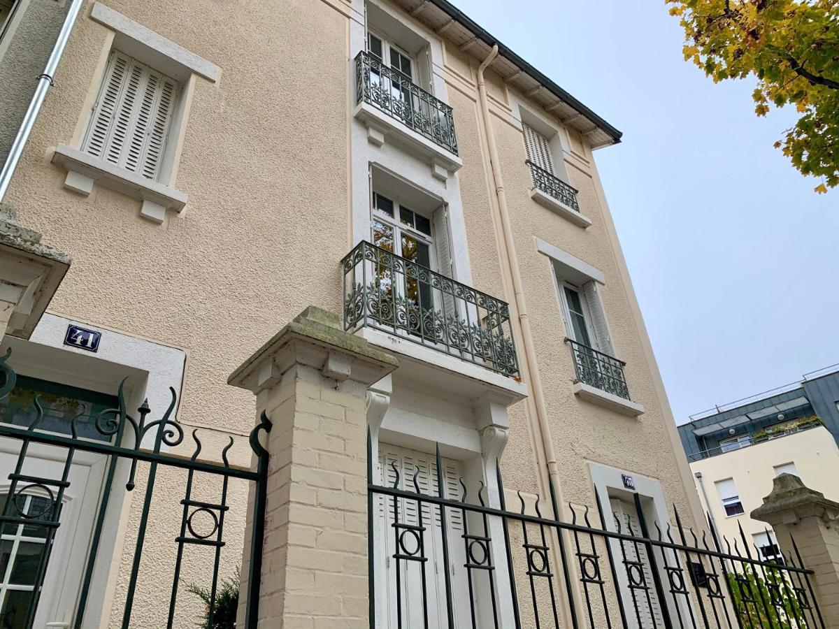La Villegiature Vichy Exterior photo